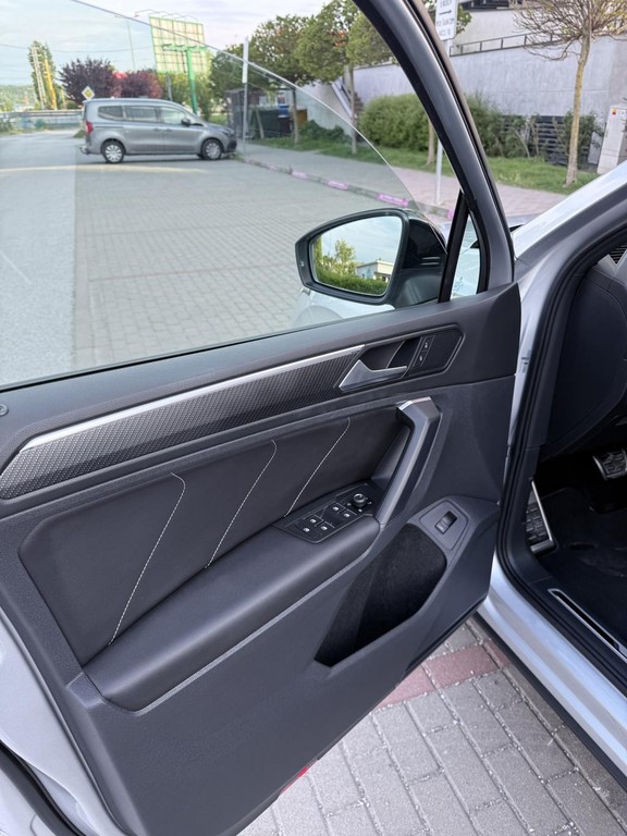 Volkswagen Tiguan 2.0 TSI R-Line 4Motion DSG