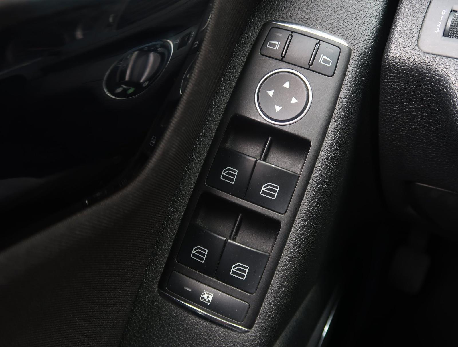 Mercedes C C 200 CDI, Elegance, po STK