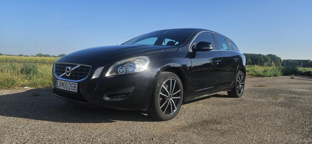 Volvo V60 D3 Momentum Geartronic