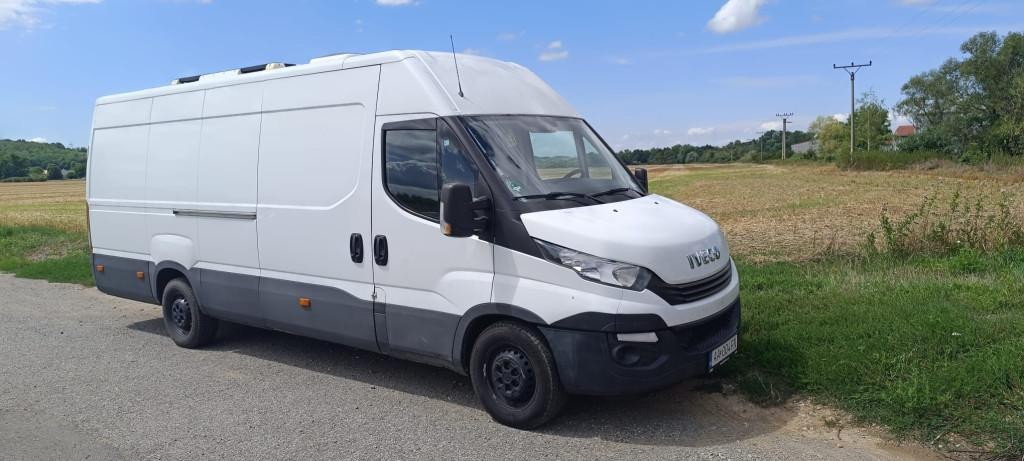 Iveco Daily Dodávka 114.6kw Automat