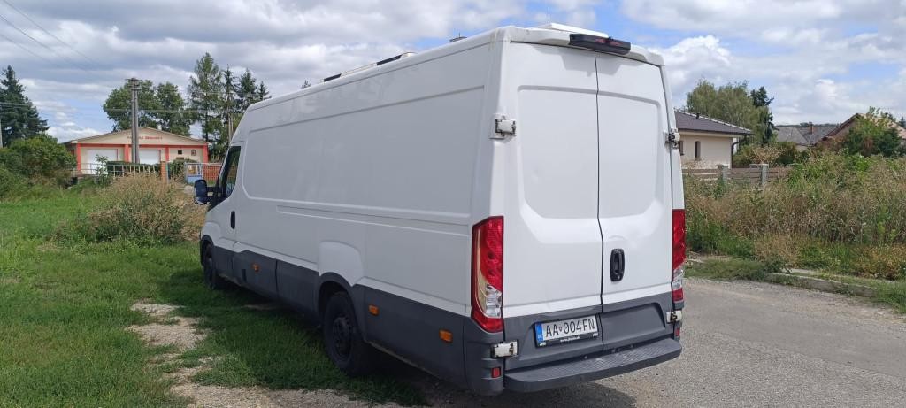 Iveco Daily Dodávka 114.6kw Automat
