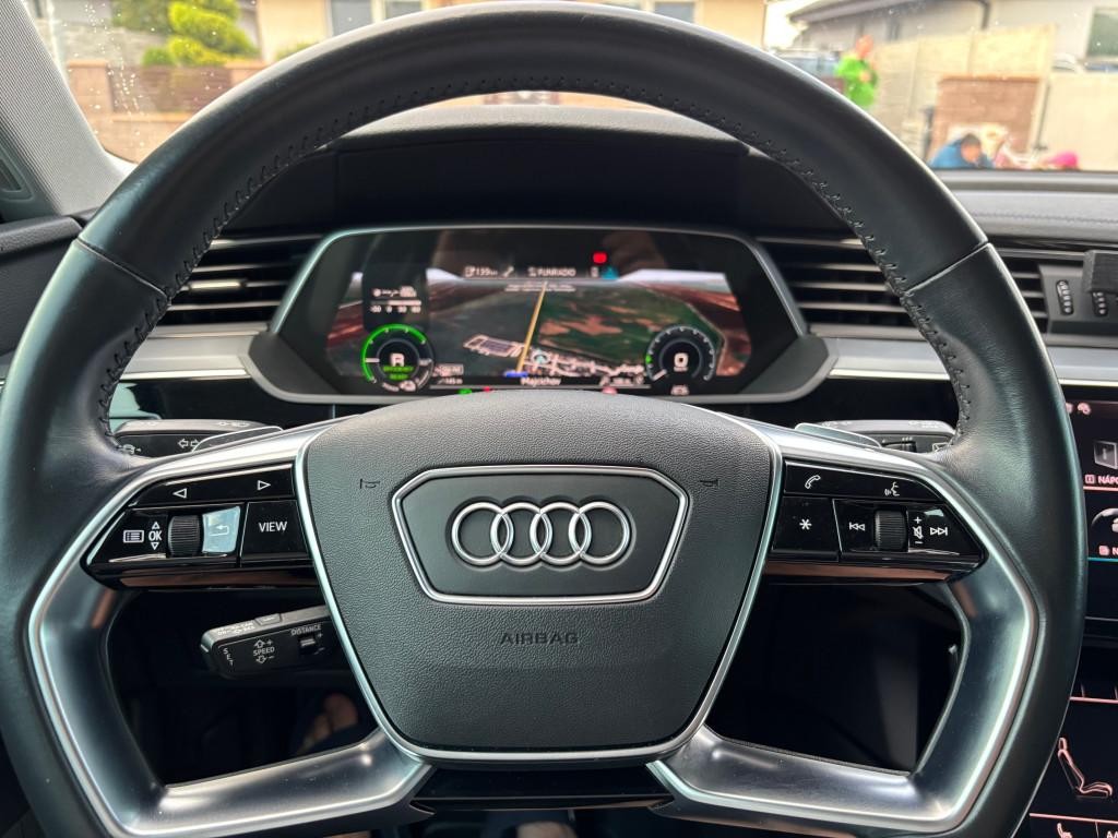 Audi e-tron 50 quattro LAUNCH