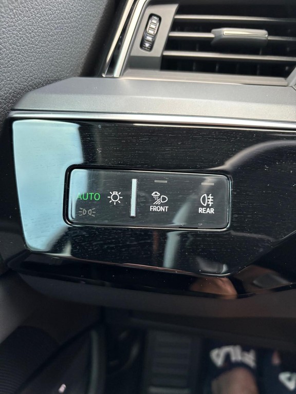 Audi e-tron 50 quattro LAUNCH