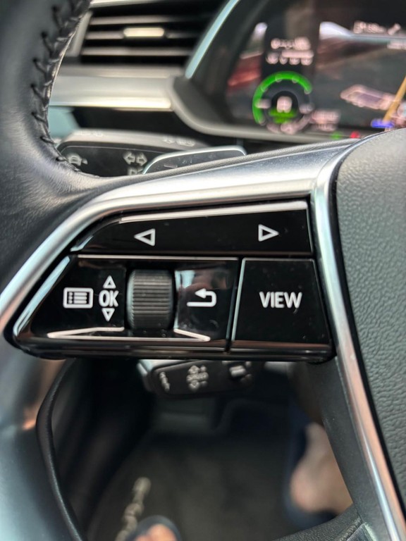 Audi e-tron 50 quattro LAUNCH