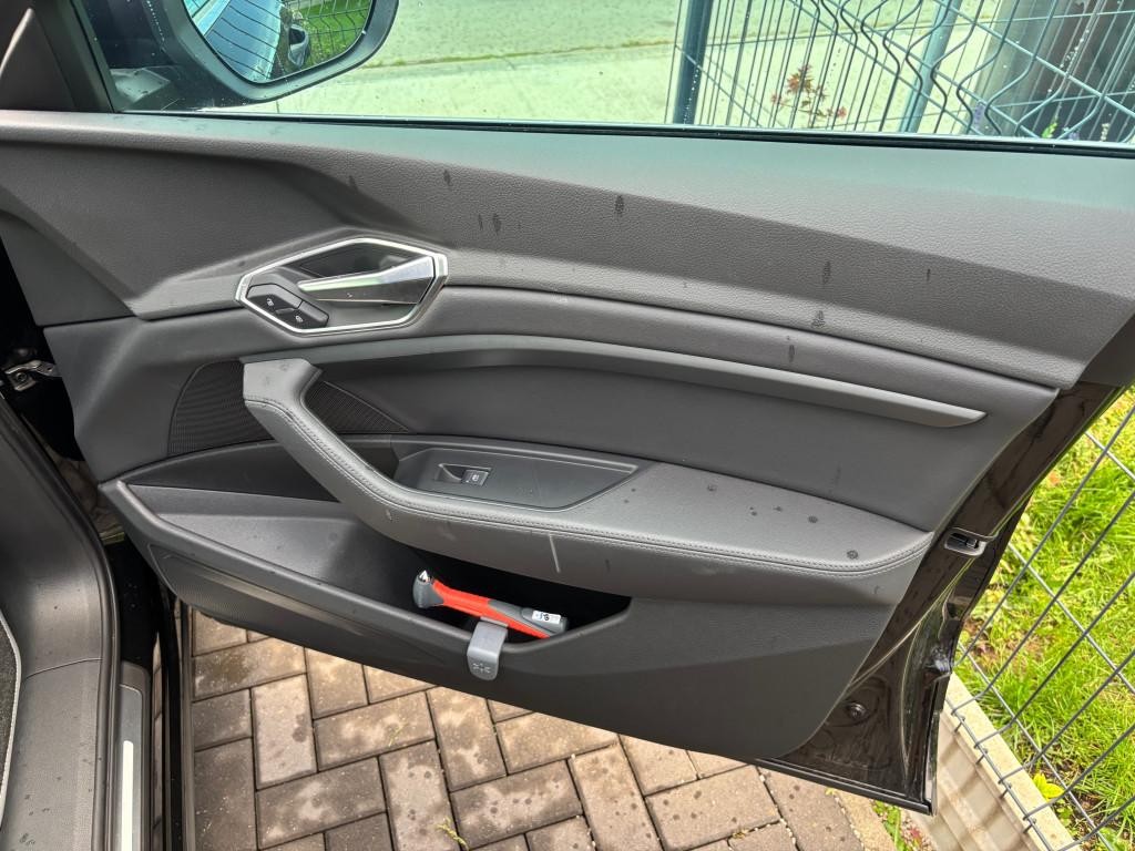 Audi e-tron 50 quattro LAUNCH