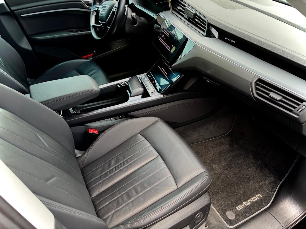 Audi e-tron 50 quattro LAUNCH