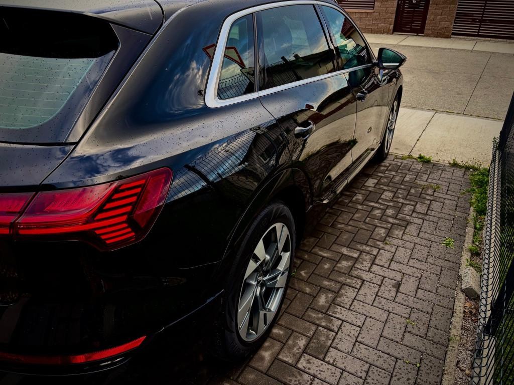 Audi e-tron 50 quattro LAUNCH