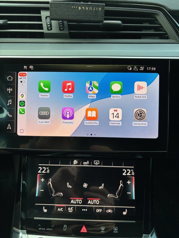 Audi e-tron 50 quattro LAUNCH