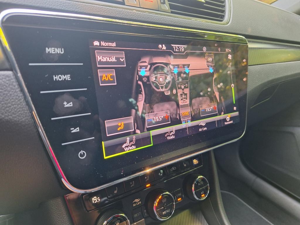 Škoda Superb Combi 2.0 TDI SCR Sportline