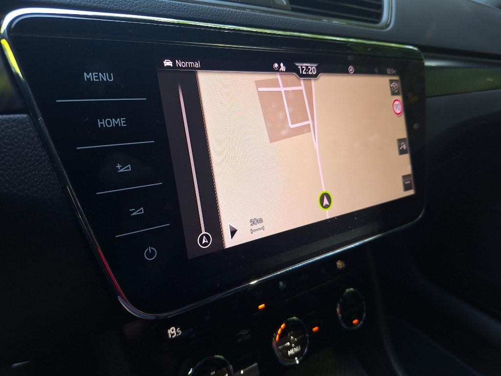 Škoda Superb Combi 2.0 TDI SCR Sportline