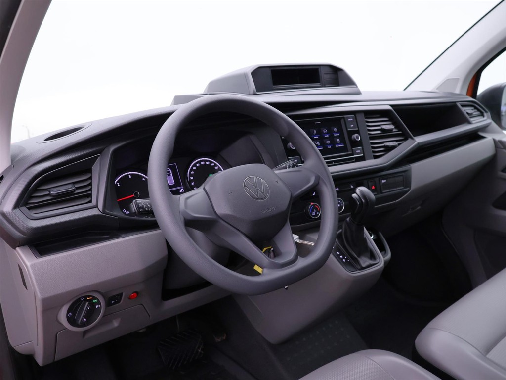 Volkswagen T6 Transporter 2.0 TDi DSG L2