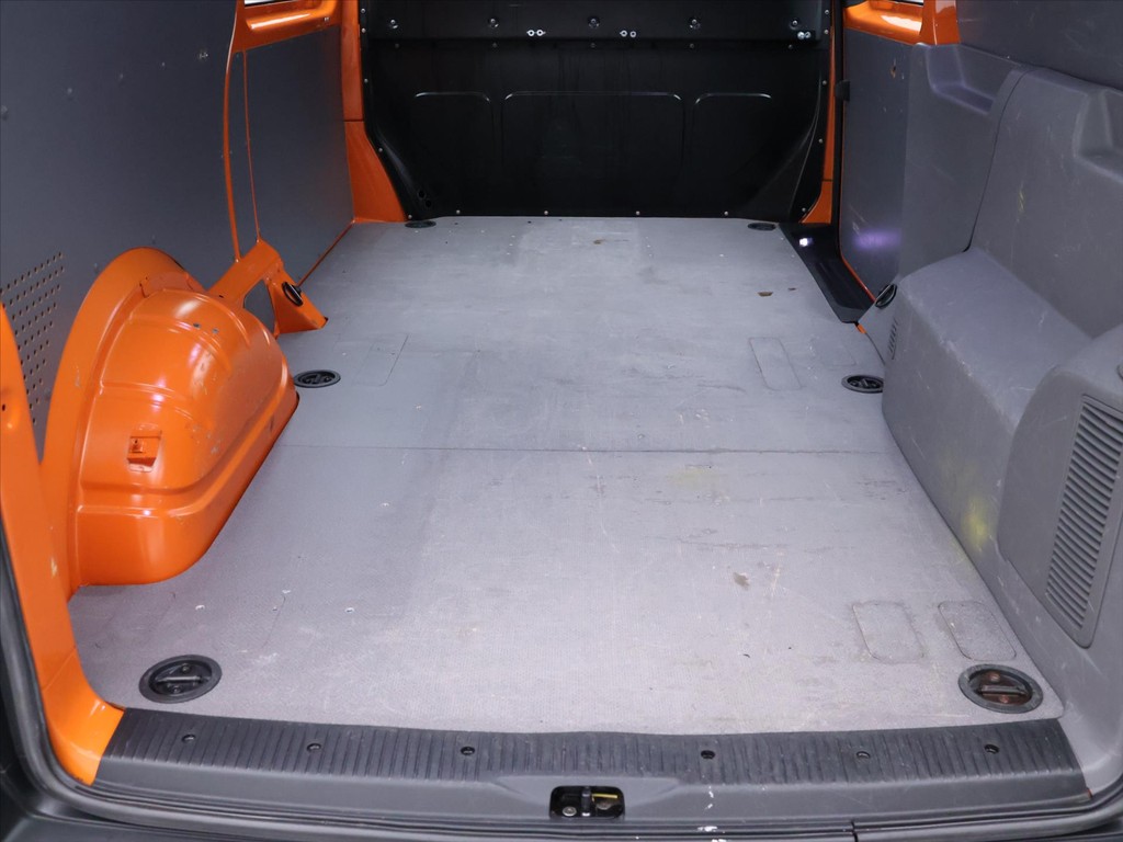 Volkswagen T6 Transporter 2.0 TDi DSG L2