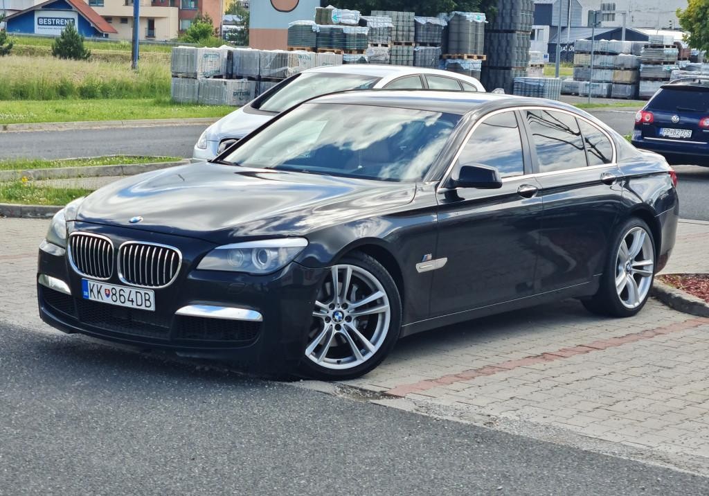 BMW rad 7 740d M-Paket