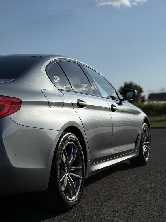 BMW rad 5 520d xDrive A/T