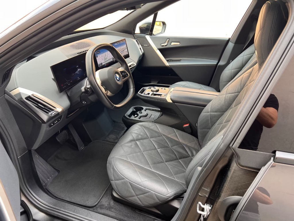 BMW iX 50 xDrive