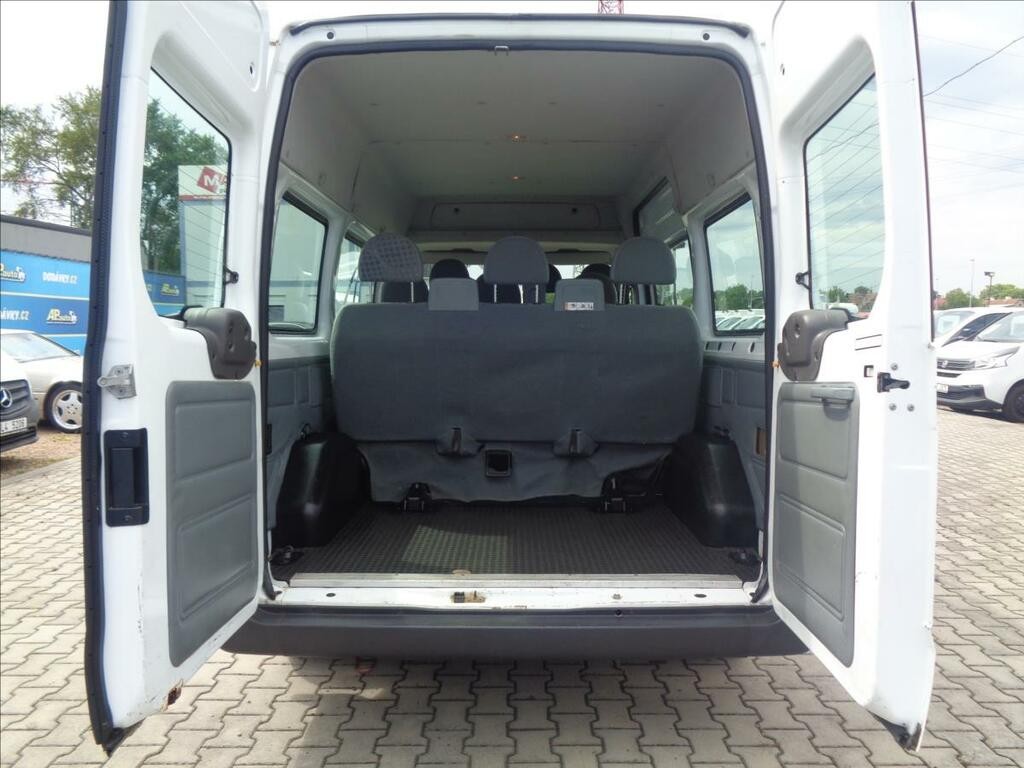 Ford Transit 2, 2 TDCI L2H2 BUS 9 MÍST KLIMA