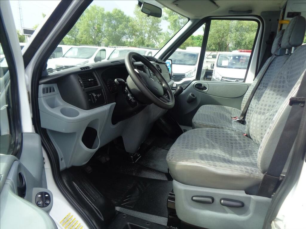 Ford Transit 2, 2 TDCI  L3H2 9 MÍST BUS