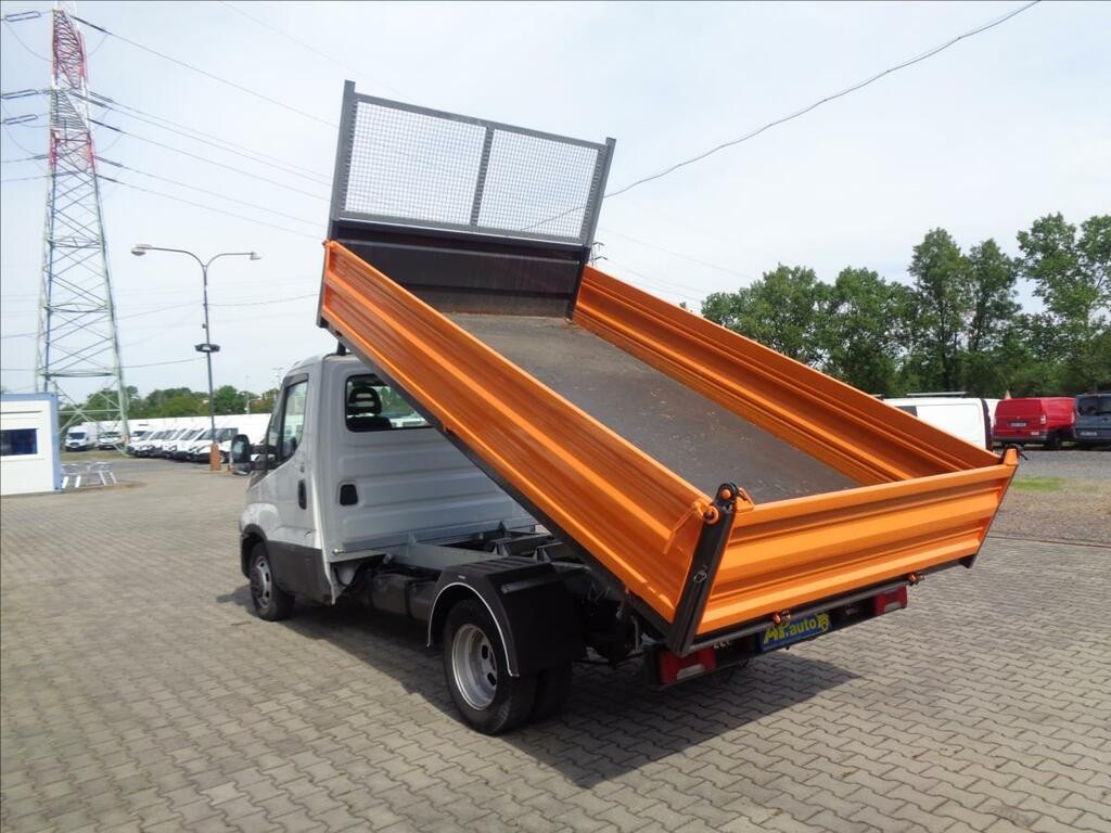 Iveco Daily 2, 3 HPT 35C160 3 STRANNÝ SKLÁPĚČ KLIMA