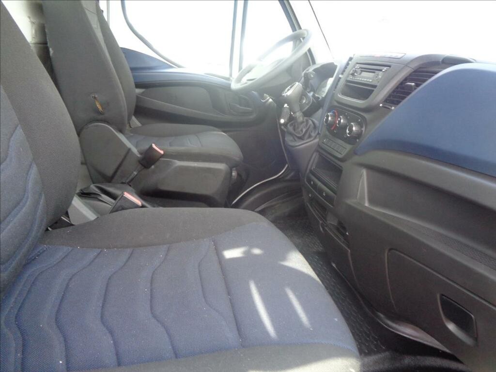 Iveco Daily 2, 3 HPT 35C160 3 STRANNÝ SKLÁPĚČ KLIMA