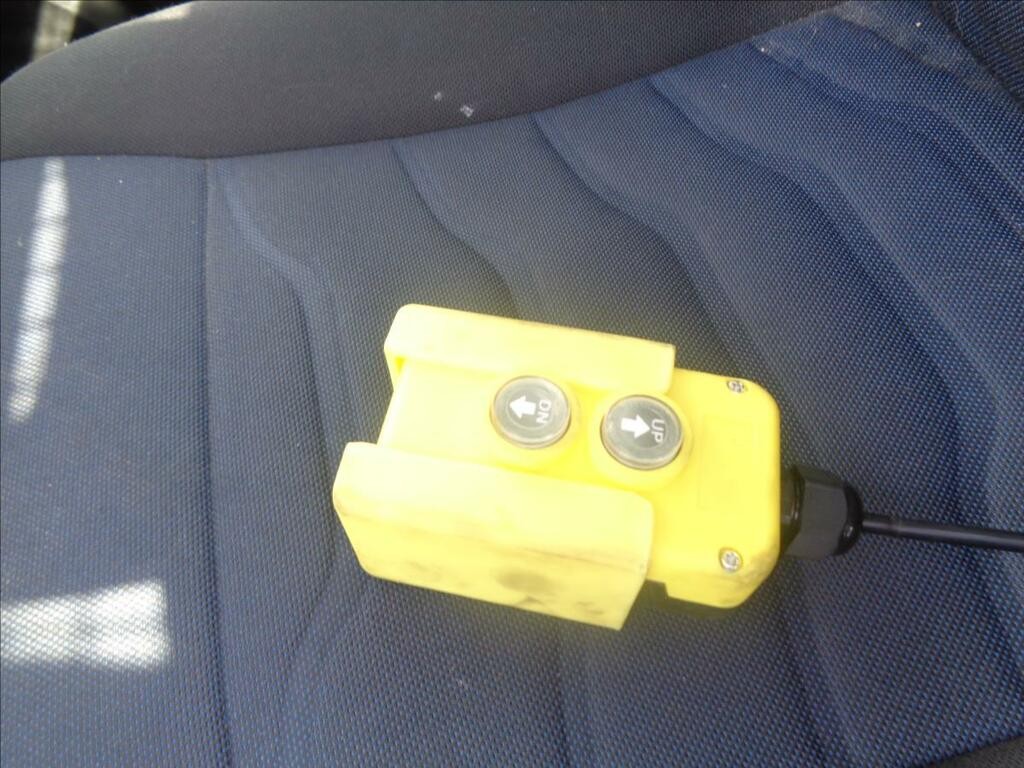 Iveco Daily 2, 3 HPT 35C160 3 STRANNÝ SKLÁPĚČ KLIMA