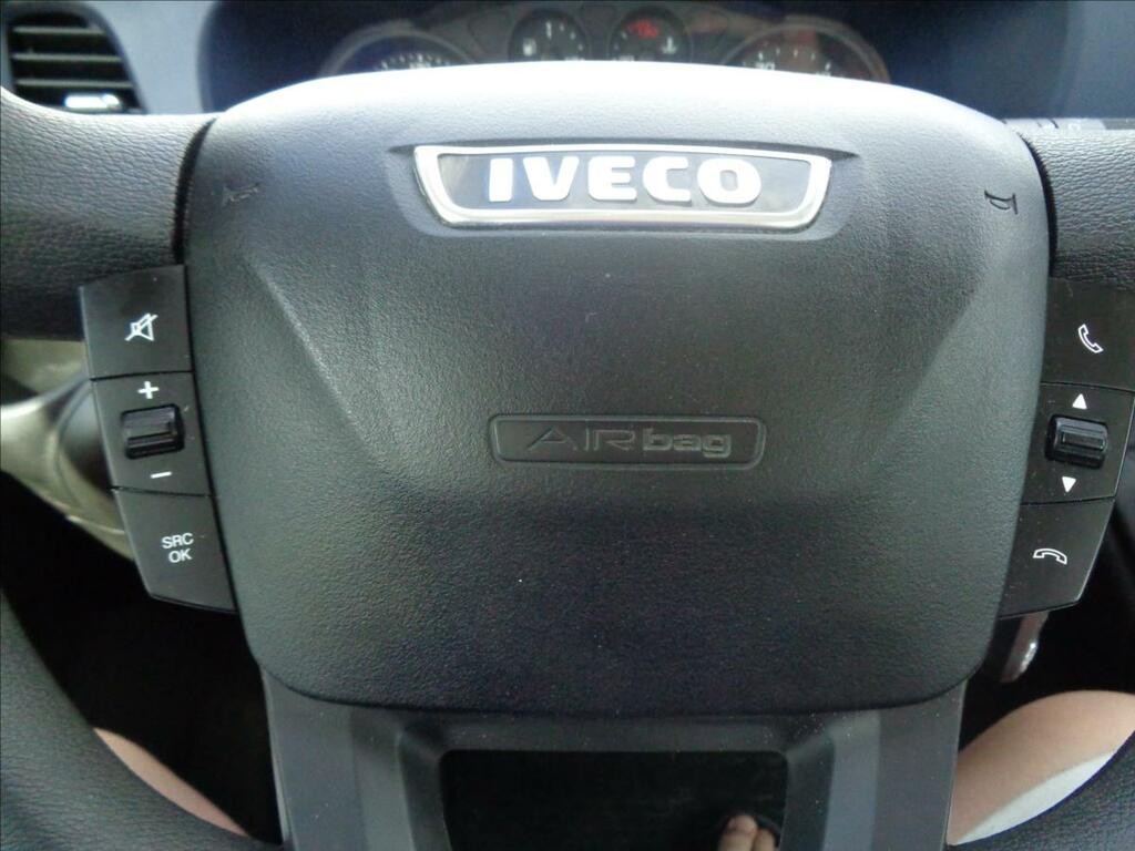 Iveco Daily 2, 3 HPT 35C160 3 STRANNÝ SKLÁPĚČ KLIMA