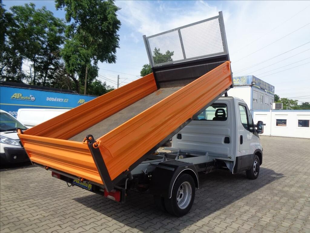 Iveco Daily 2, 3 HPT 35C160 3 STRANNÝ SKLÁPĚČ KLIMA