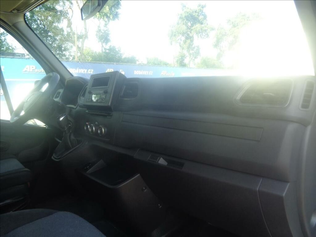 Renault Master 2, 3 DCI TWINCAB VALNÍK PLACHTA SPANÍ