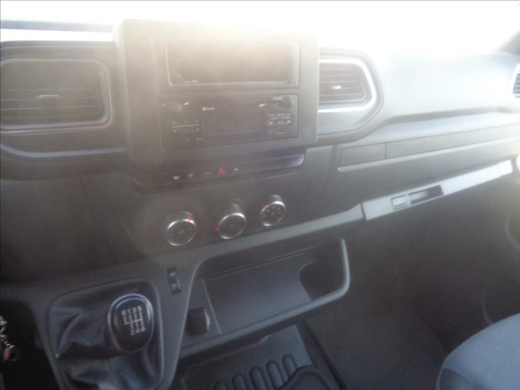 Renault Master 2, 3 DCI TWINCAB VALNÍK PLACHTA SPANÍ