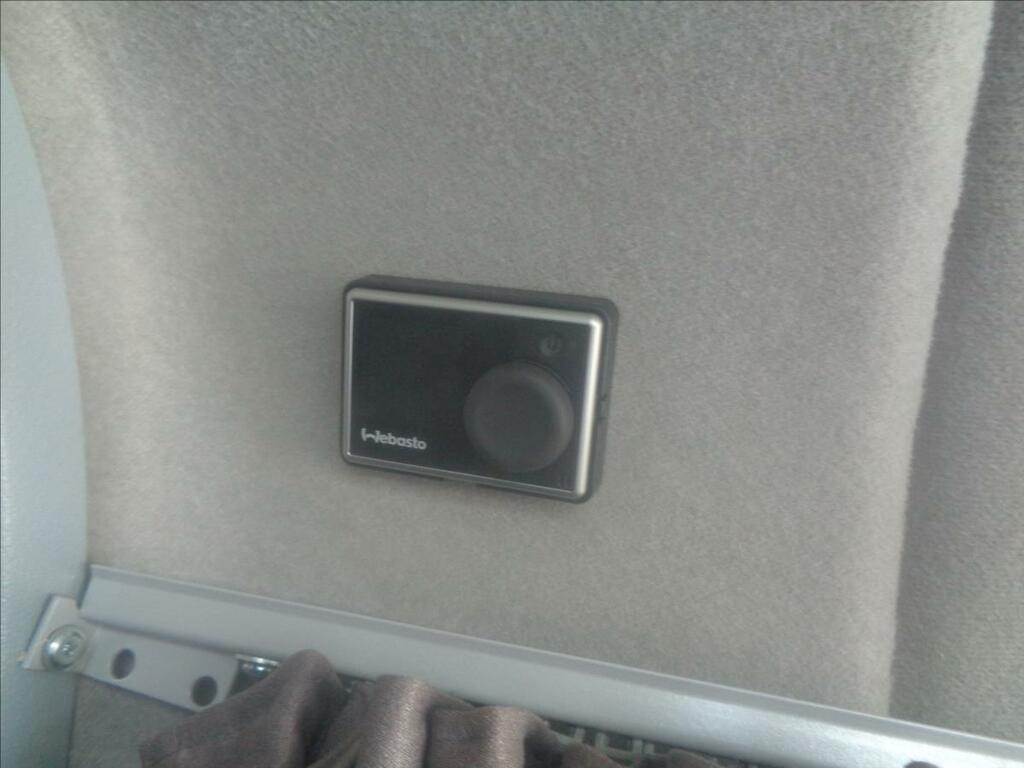 Renault Master 2, 3 DCI TWINCAB VALNÍK PLACHTA SPANÍ