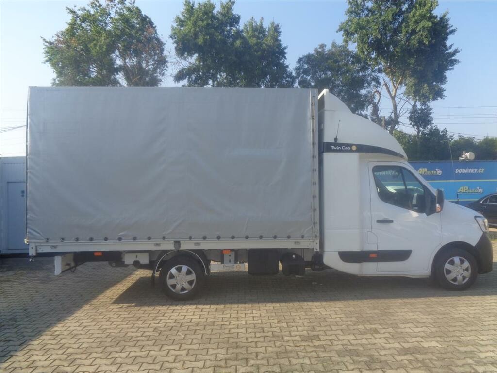 Renault Master 2, 3 DCI TWINCAB VALNÍK PLACHTA SPANÍ