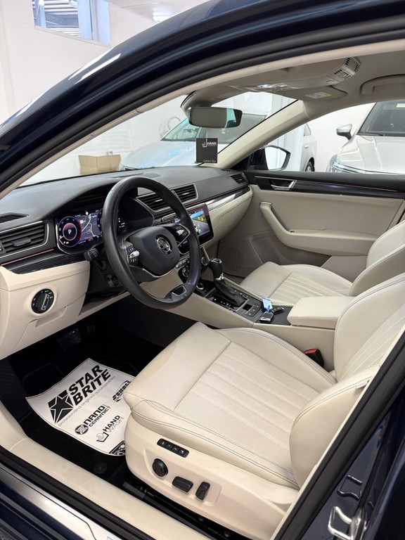 Škoda Superb Combi 2.0 TDI SCR 147kw Premium webasto
