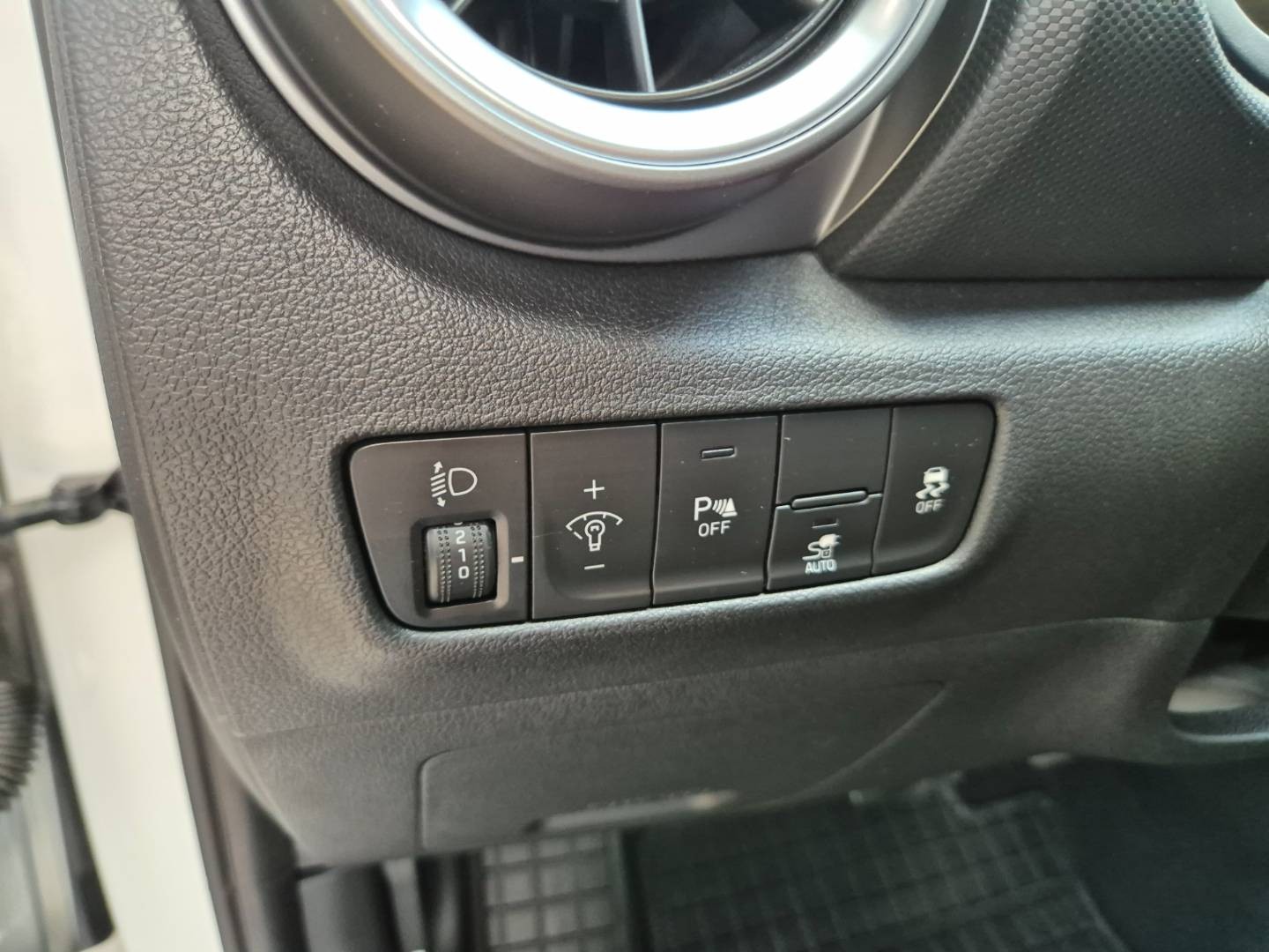 Hyundai Kona Electric 100