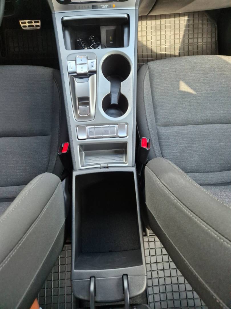 Hyundai Kona Electric 100