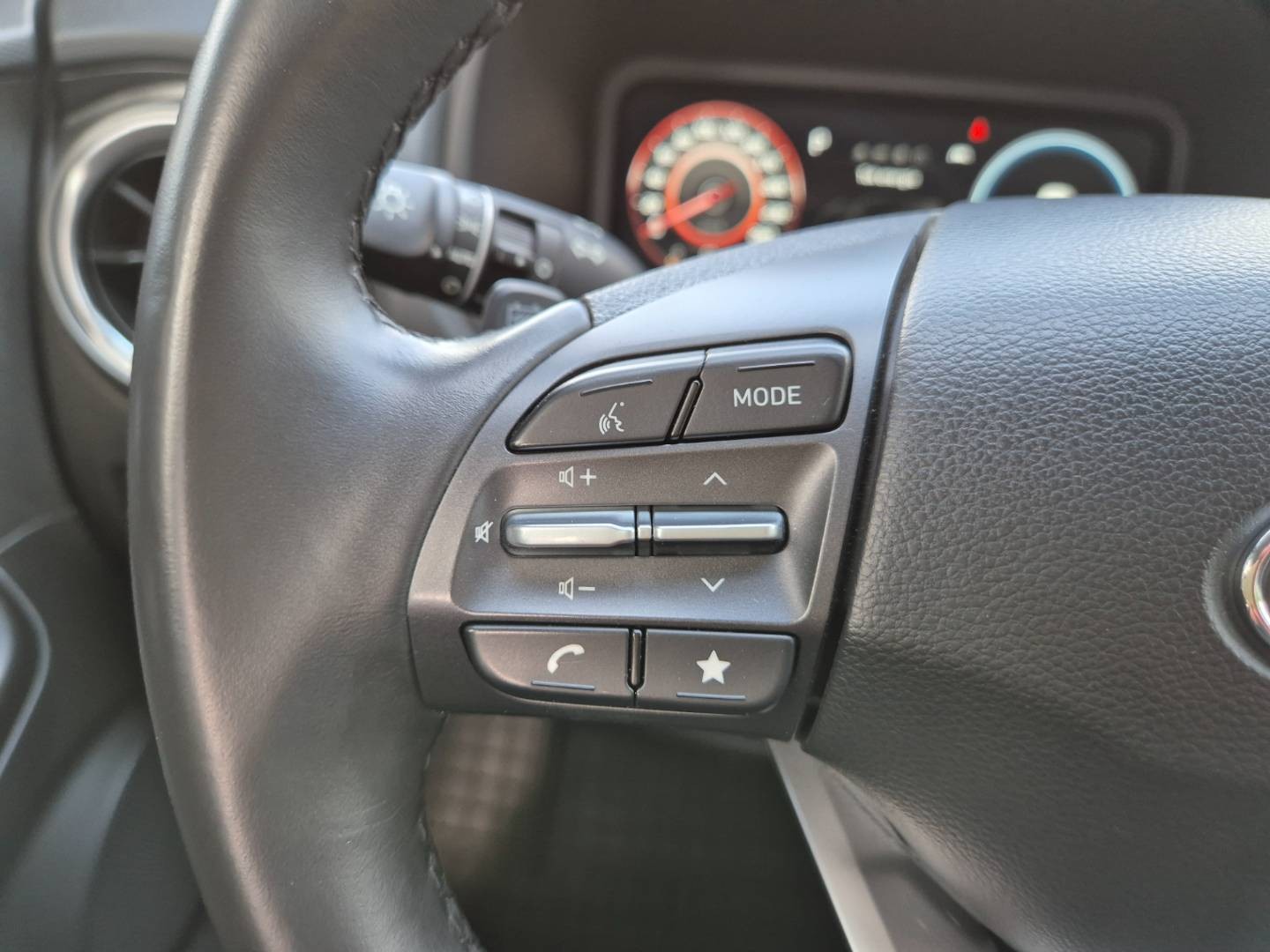 Hyundai Kona Electric 100