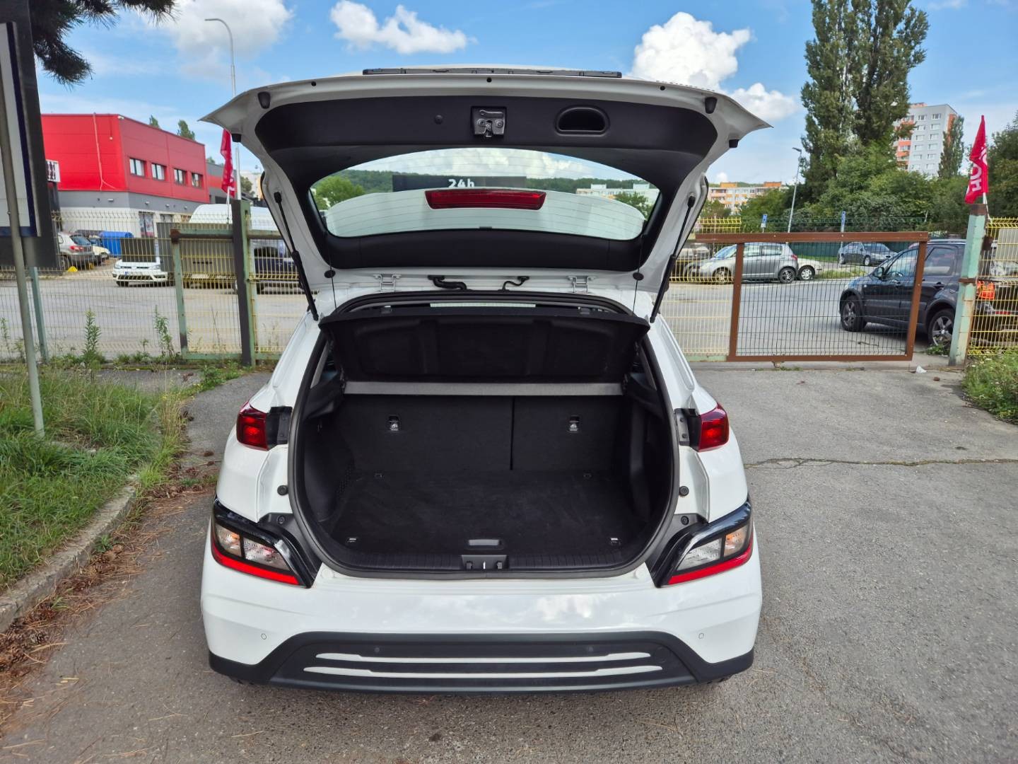 Hyundai Kona Electric 100