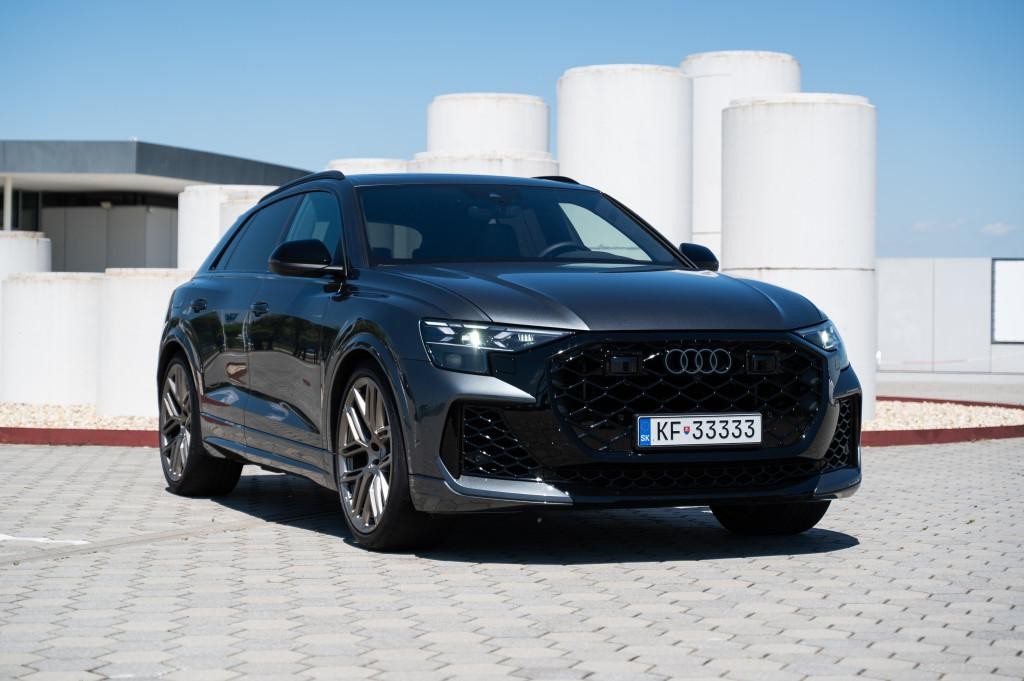 Audi RSQ8 SUV 471kw Automat