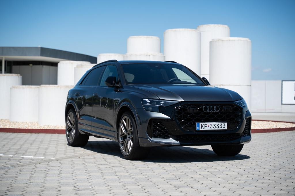 Audi RSQ8 SUV 471kw Automat