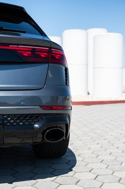 Audi RSQ8 SUV 471kw Automat