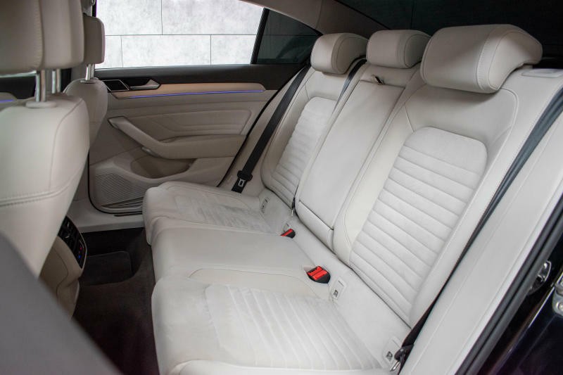 Volkswagen Passat TSI 206kW 4M*VIRTUAL*DPH*ČR*