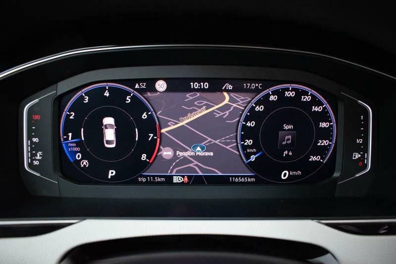 Volkswagen Passat TSI 206kW 4M*VIRTUAL*DPH*ČR*