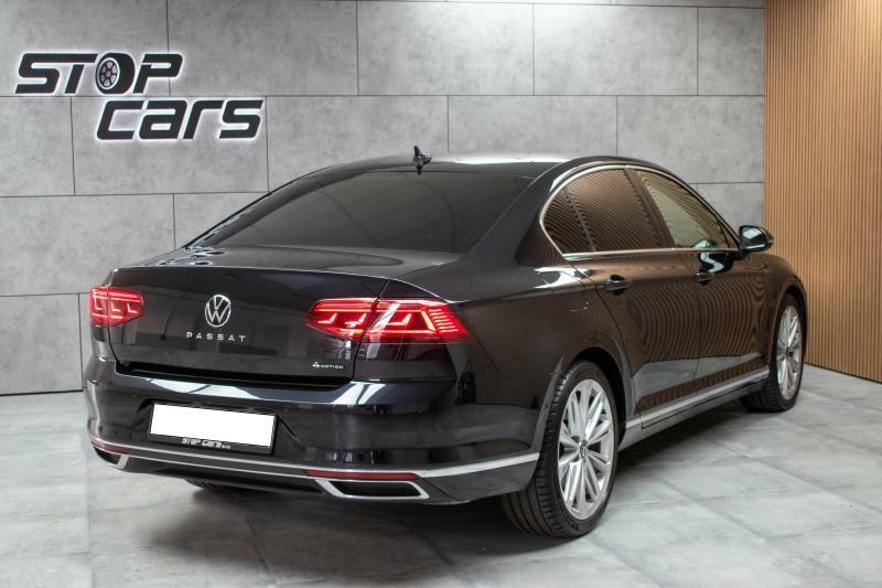 Volkswagen Passat TSI 206kW 4M*VIRTUAL*DPH*ČR*
