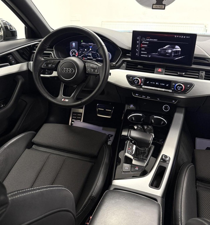 Audi A4 Avant 40 2.0 TDI S line quattro S tronic