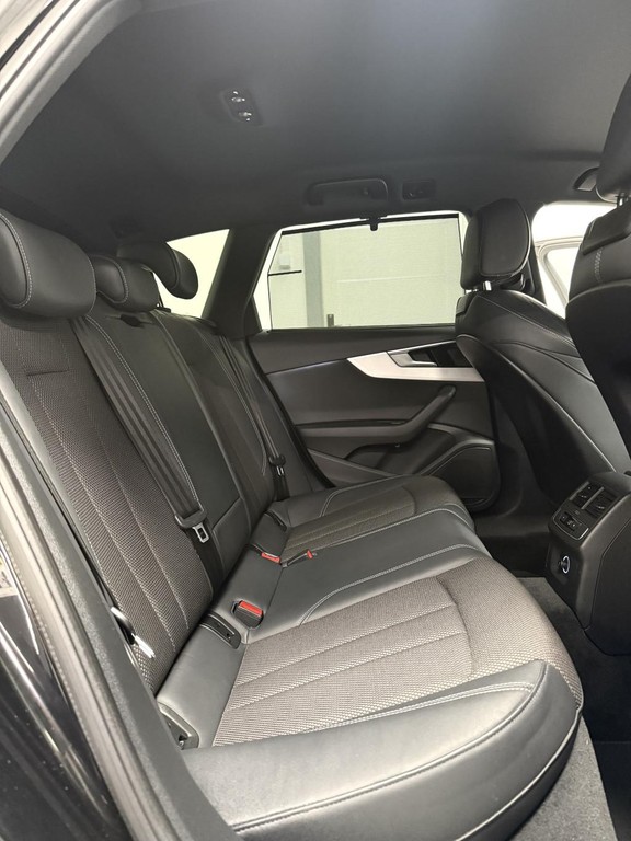 Audi A4 Avant 40 2.0 TDI S line quattro S tronic