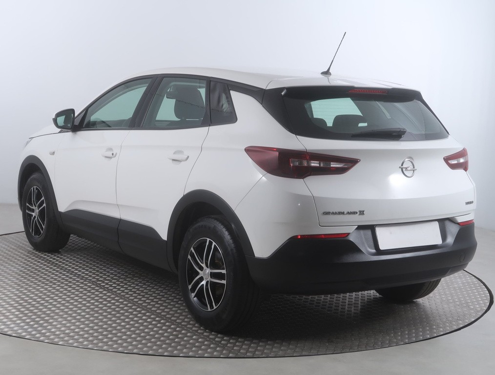 Opel Grandland 1.2 Turbo Serv.kniha, Tempomat, senzor dažďa