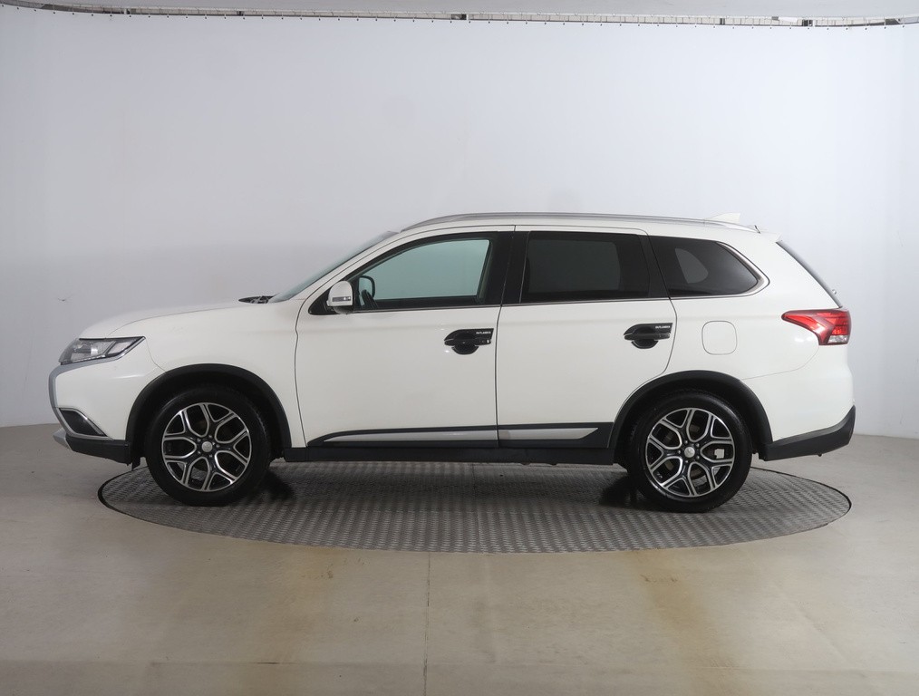 Mitsubishi Outlander Intense 2.0 LPG, Serv.kniha, Xenóny, Bi-Xenóny