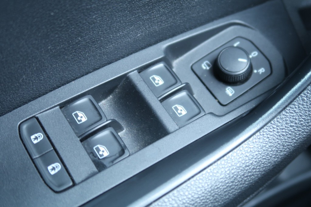Skoda Karoq 1.6 TDI Navigacia