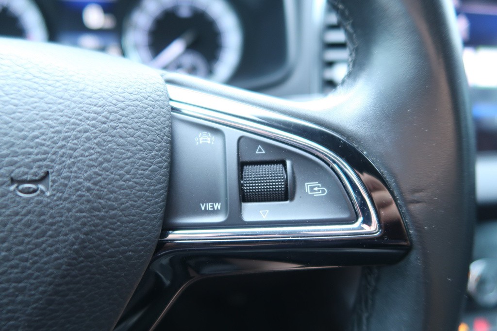 Skoda Karoq 1.6 TDI Navigacia