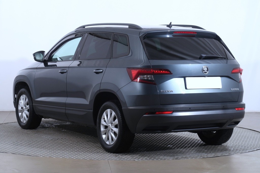 Skoda Karoq 1.6 TDI Navigacia