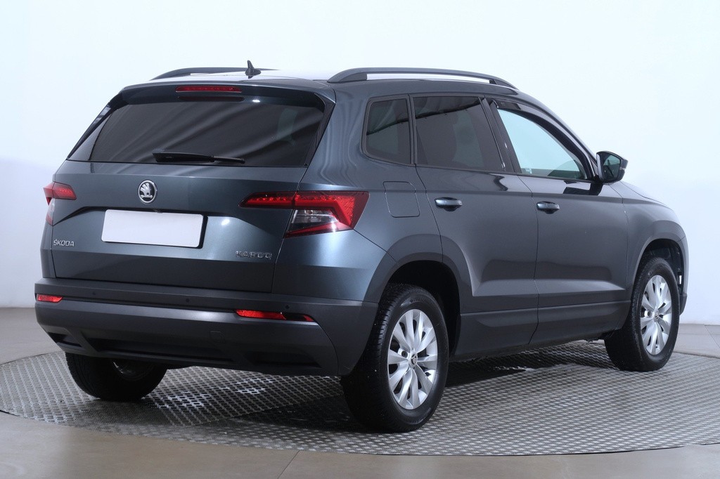 Skoda Karoq 1.6 TDI Navigacia