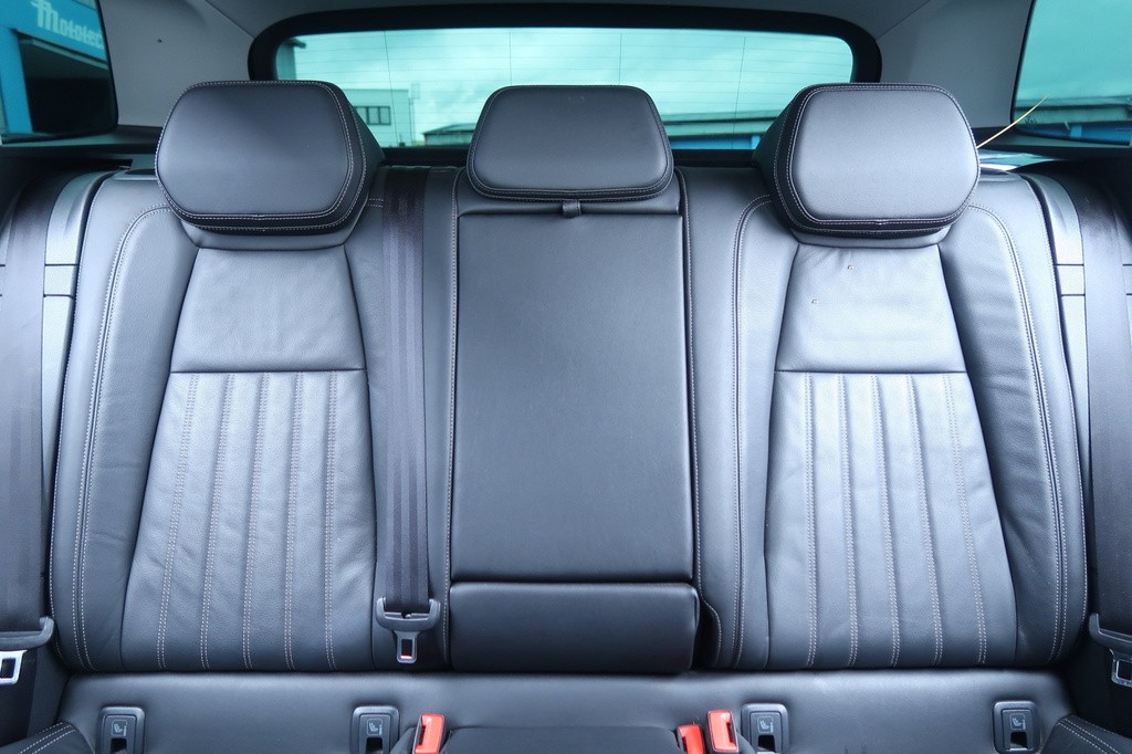 Skoda Karoq 1.6 TDI Navigacia